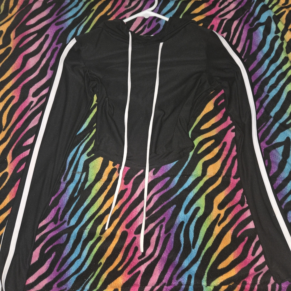 NWOT Fashion Nova Black Crop Top Hoodie